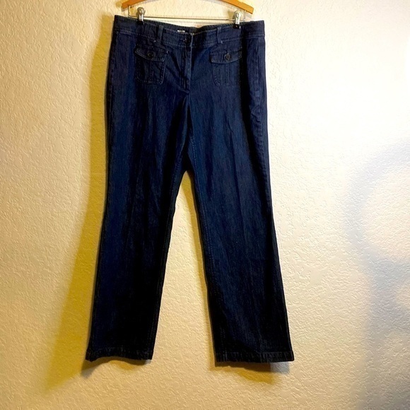 New York And Company, Mid Rise, Straight Leg, Trouser Jeans, Size 16